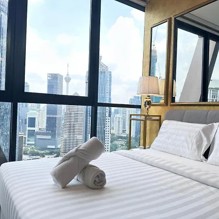 Infinity Pool Scarletz Suites Klcc Kuala Lumpur Exterior photo