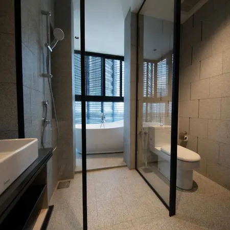 Infinity Pool Scarletz Suites Klcc Kuala Lumpur Exterior photo