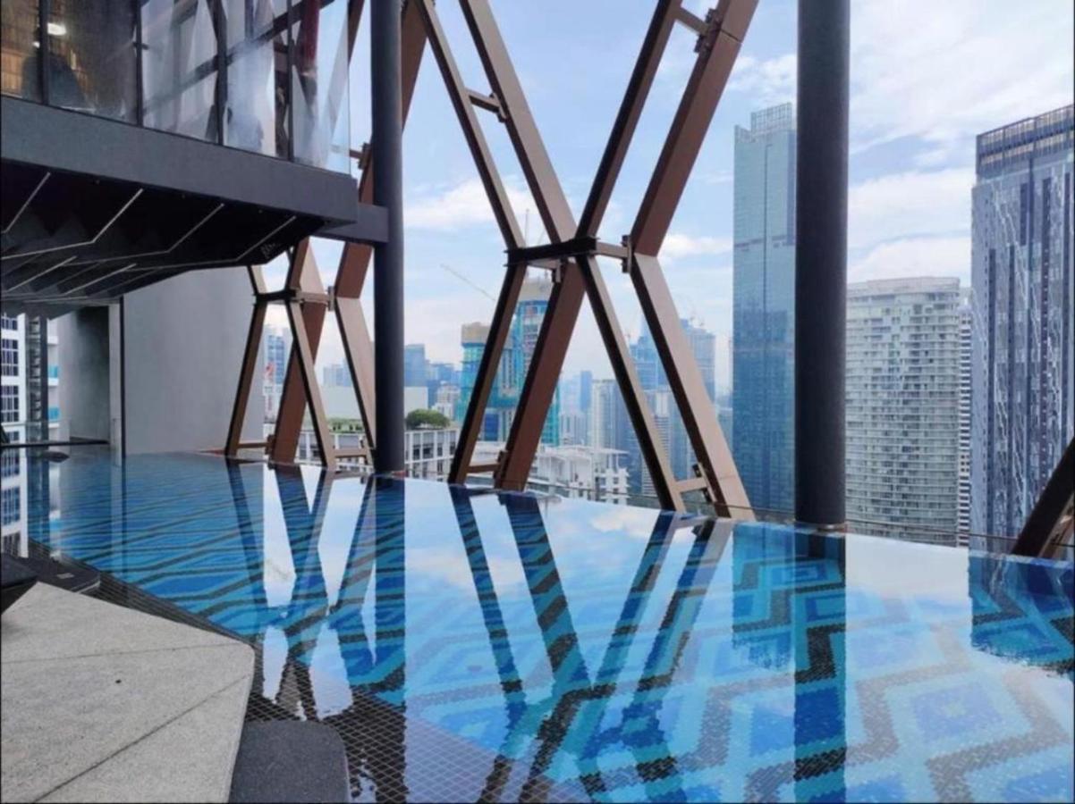Infinity Pool Scarletz Klcc Apartment *