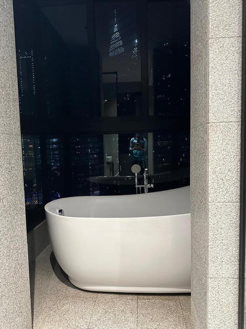 Infinity Pool Scarletz Klcc * Kuala Lumpur