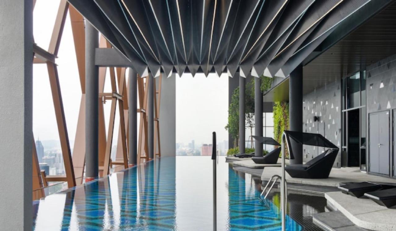 Infinity Pool Scarletz Klcc * Kuala Lumpur